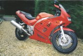 1996 Suzuki RF 600 R photo